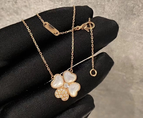 18k Yellow Gold VCA Sweet  Butterfly Necklace VVS Diamond Round Cut