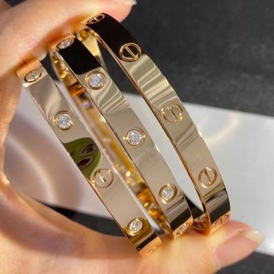 18k best quality gold jewelry Custom Jewelry Manufacturer Hk Setting Bangle