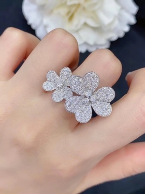 China Round Cut HK Setting Jewelry Luxury 8-10g Carat 18K Gold Diamond Ring
