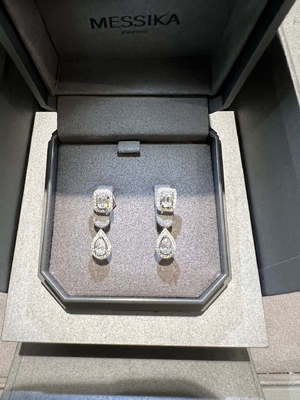Round Stone Shape 18K Gold Diamond Earrings Custom Jewelry in USA
