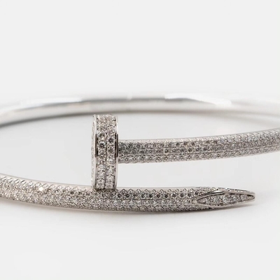 Elegant 18K Gold Diamond Jewelry with VS1 Clarity GIA Certified Various Cuts and Styles