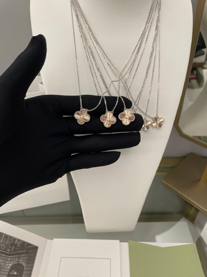 Luxurious Custom Brand Jewelry with Diamonds Holiday Style Necklaces and pendants