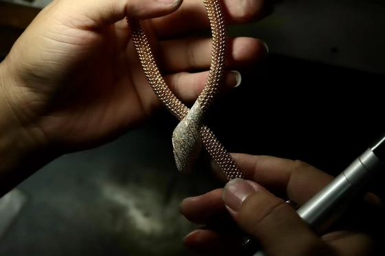 Master Jewelry Factory High Jewelry 18k Gold Diamond Jewelry Factory China