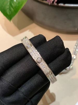 Luxury Brand Full Diamond Love Bracelet HK Setting For Anniversary Engagement Gift