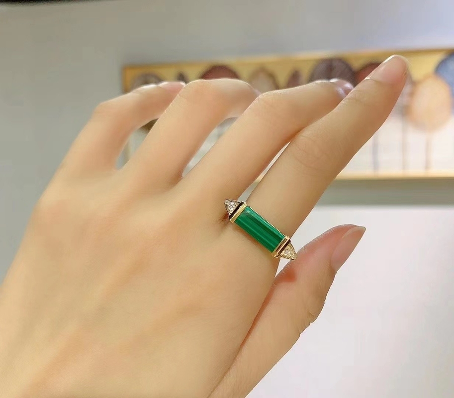 Les Berlingots De Brand Ring 18K Gold Diamonds Ring Luxury 12 Diamonds 0.33 Carat