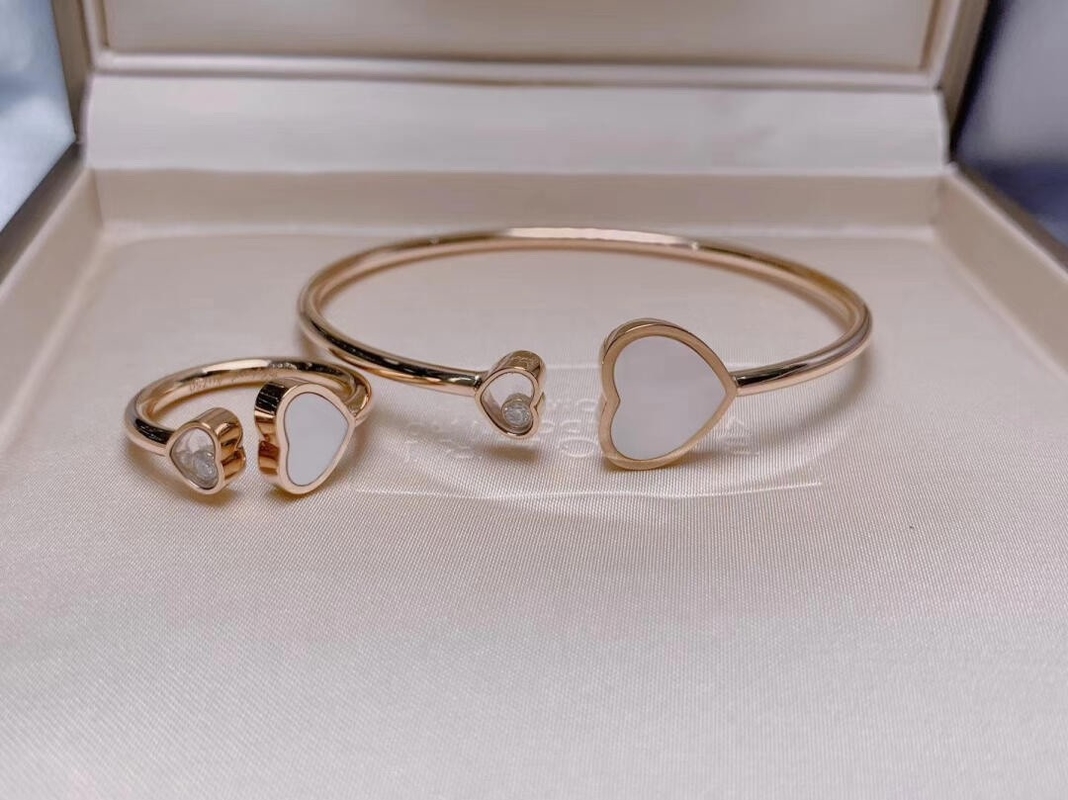 Chopard Happy Diamonds Ice Cube Jewelry Collection Modern Round Bracelet For Women 750 Gold