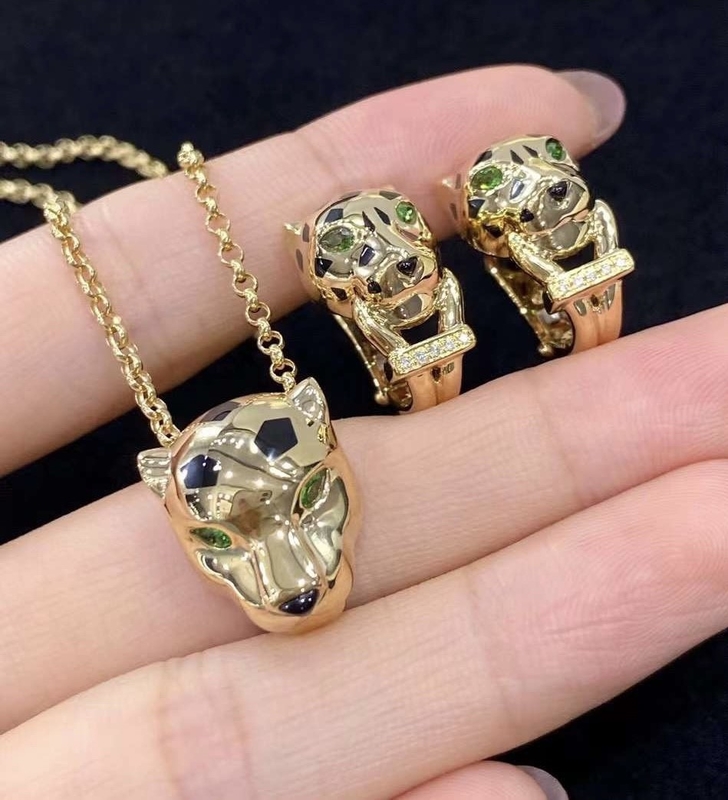 Luxurious Paris Jewelry With Channel Setting And Sparkling Yellow Gold Famous Jewelry Factory