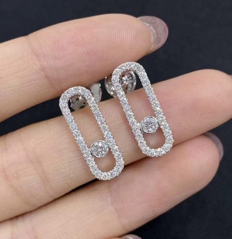 Meesika Vs1 Round Diamond Stud Earrings 18K Gold Diamond Jewelry Factory Price