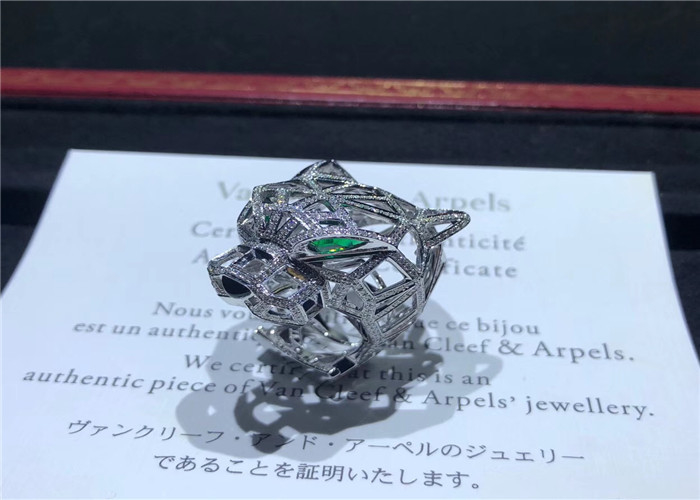 Exquisite Brand Jewelry / Panthere De Brand Ring Full Diamond Paved Brand jewelry luxury