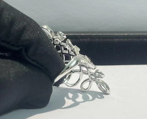 Des bijoux de luxe sur mesure avec une personnalisation de marque exclusive