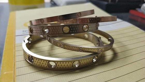 OEM 18k bijoux en or massif Chine usine de marque personnalisée bijoux montures et réglages