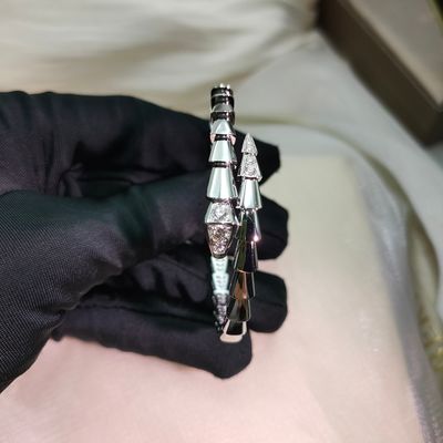 Bijoux personnalisés en or 18 carats haut de gamme en or blanc pour une beauté durable